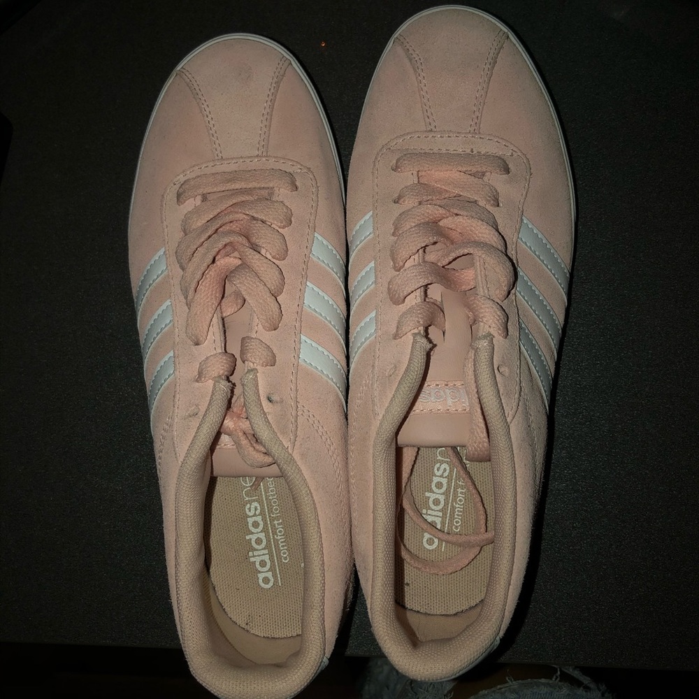 Adidas suede gazelle light pink